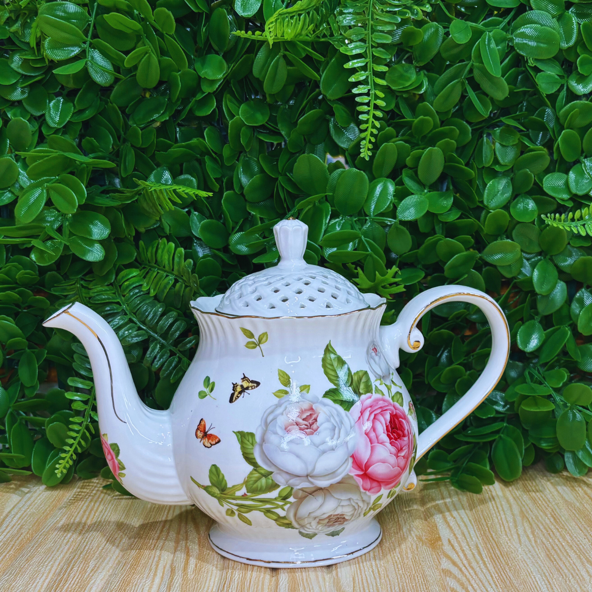Tea pot - Butterfly Rose