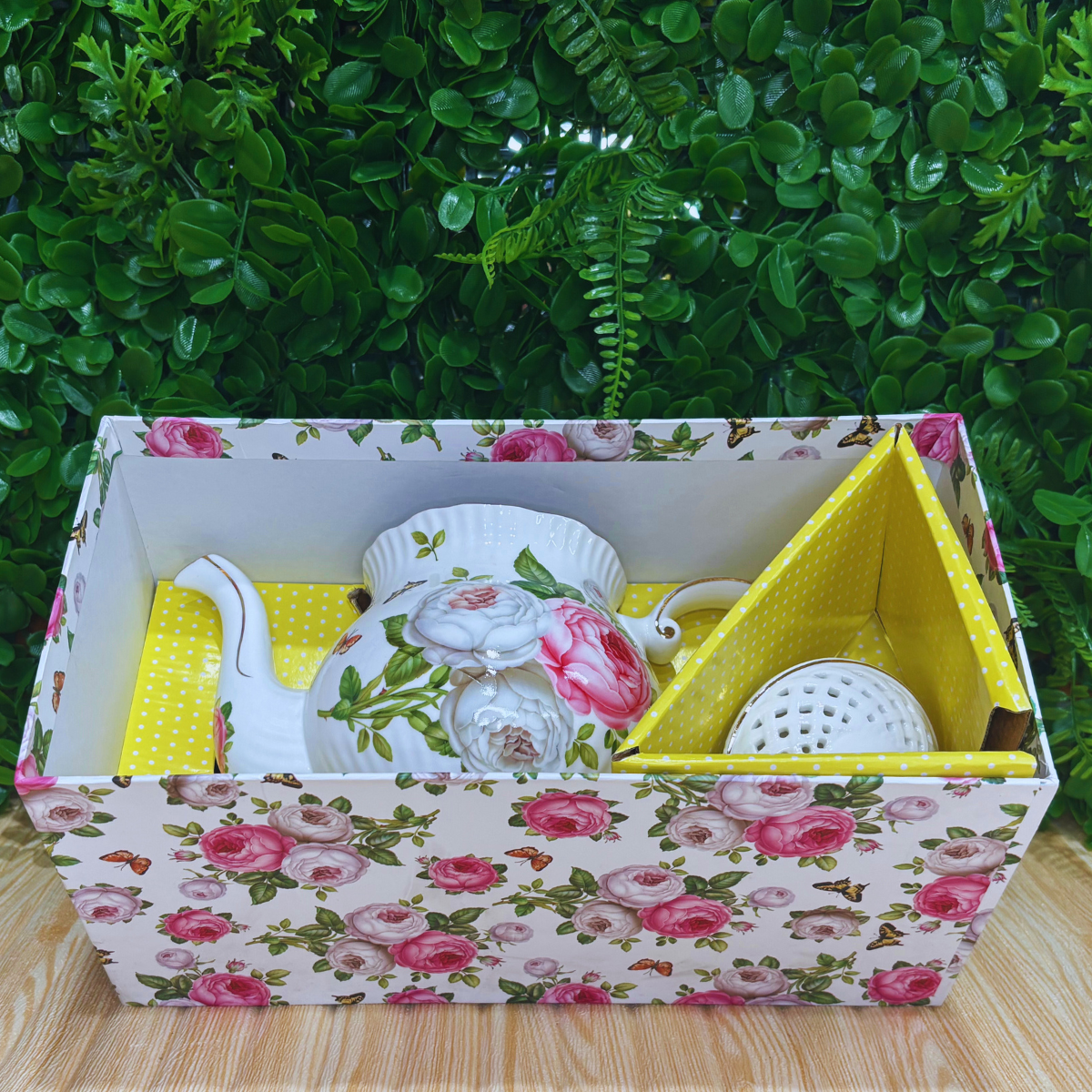 Tea pot - Butterfly Rose