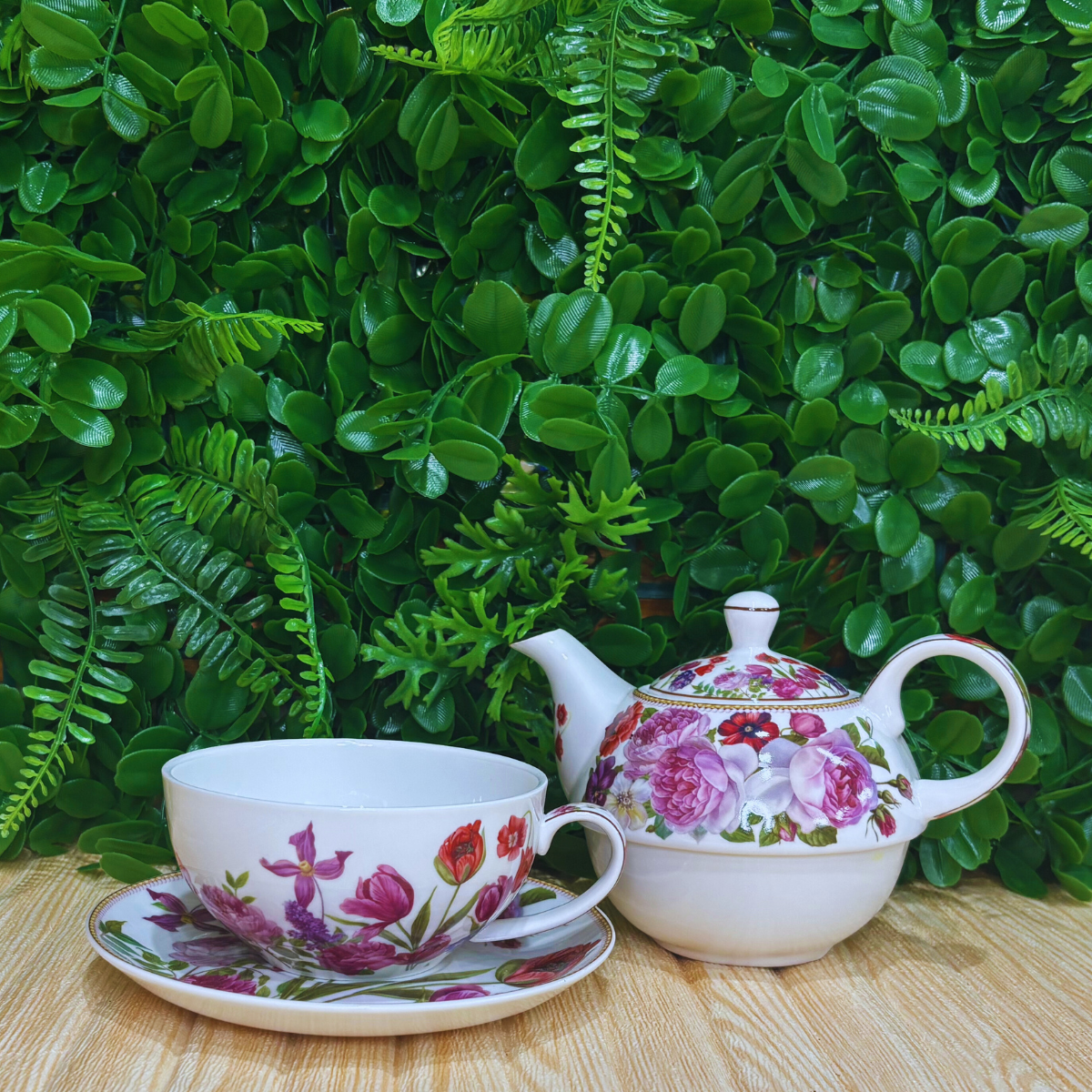 Tea for one - Rose and Tulip